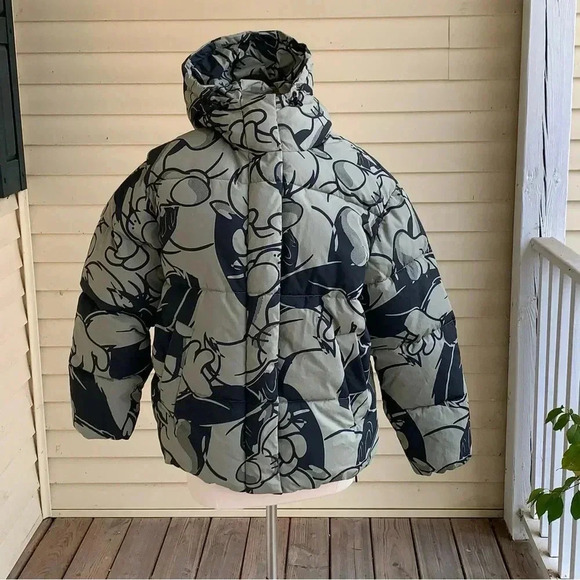 NWT H&M x Warner Bros Looney Tunes Sylvester Oversized Puffer hard find RARE - Picture 3 of 11